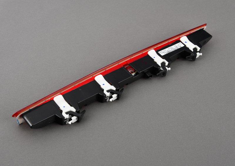 Третий фонарь стоп-сигнала