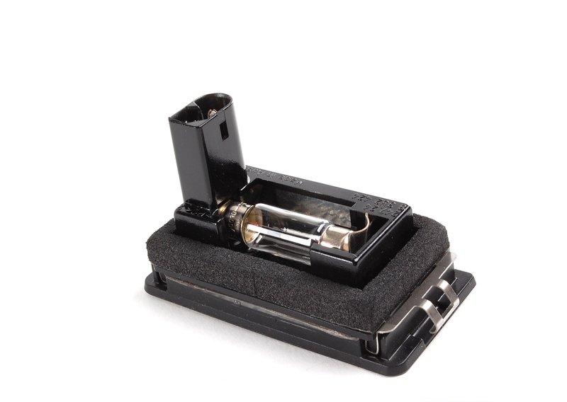 Фонарь подсветки номерного знака