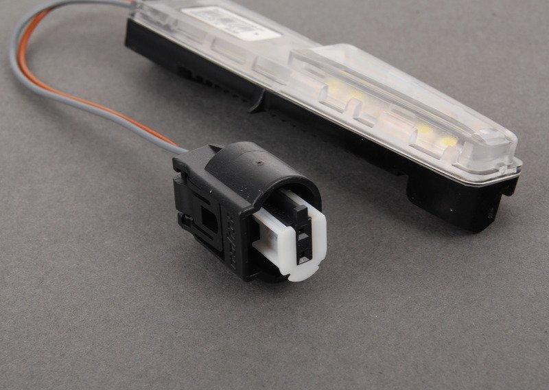 Фонарь в наружном зеркале П