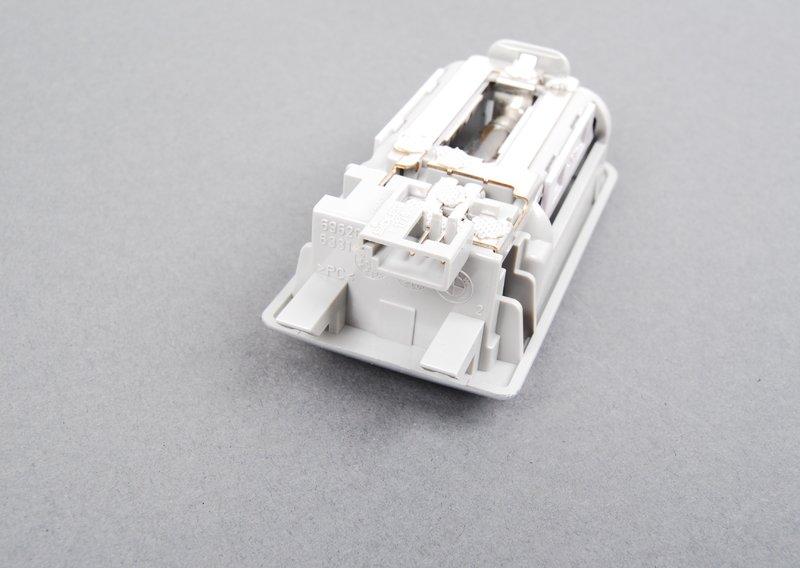 Корпус светильника инд.осв.зад.ч.салона