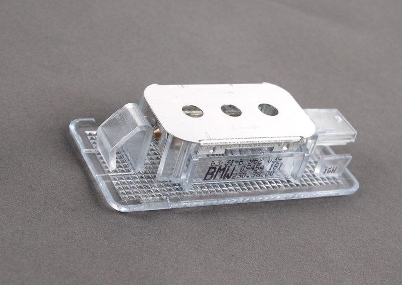 Светильник освещения салона