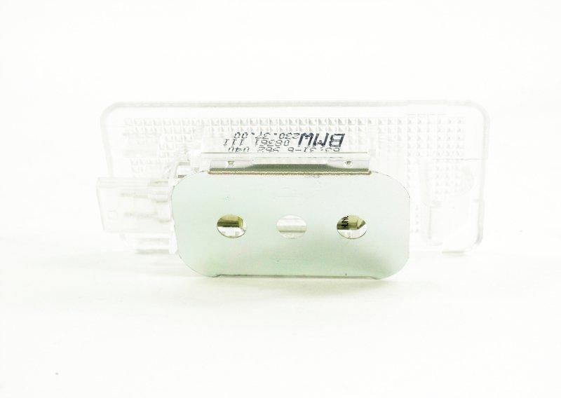 Светильник освещения салона