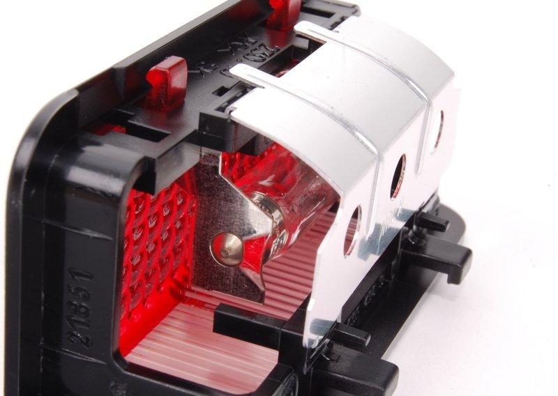 Лампа освещения багажника