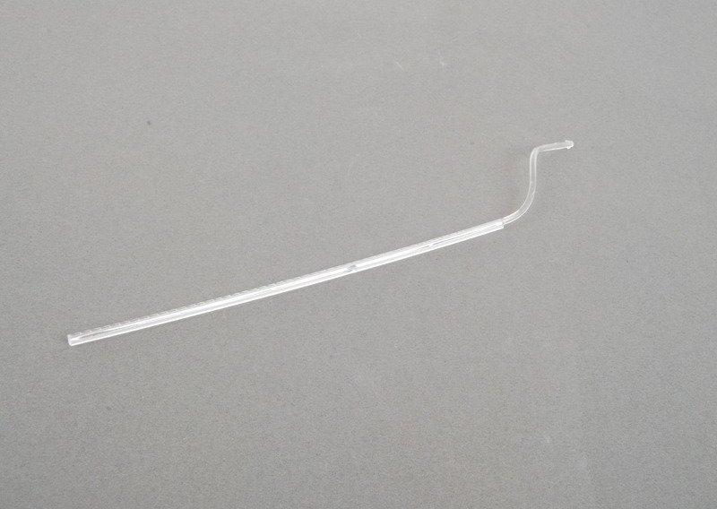 Световод в обшивке двери Л