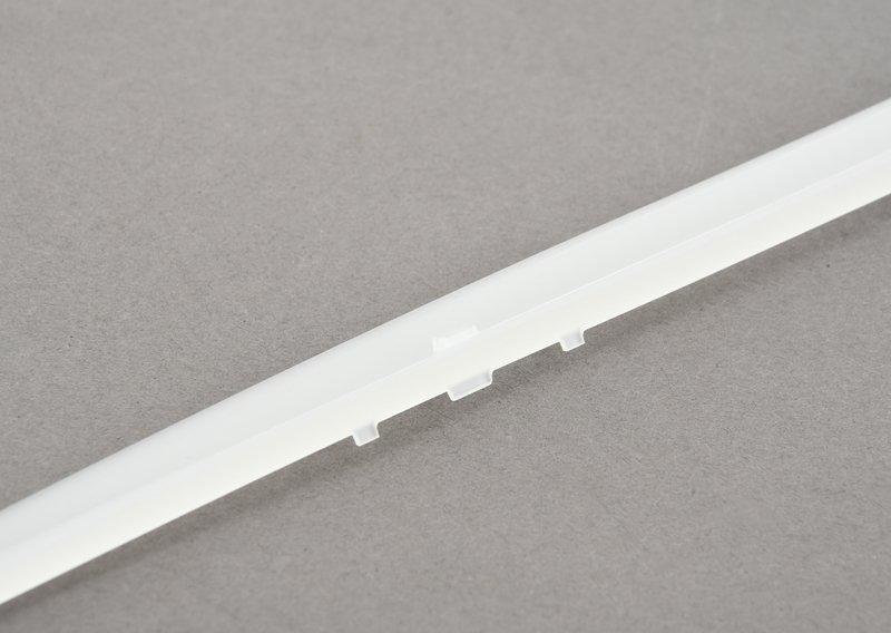 Рассеиватель контурной линии двери Л Пд