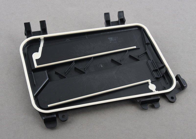 КРЫШКА Микрофильтр F90 M5 / G30 / G32 / G11 / G14 / F91 M8 / RR31 / RR12