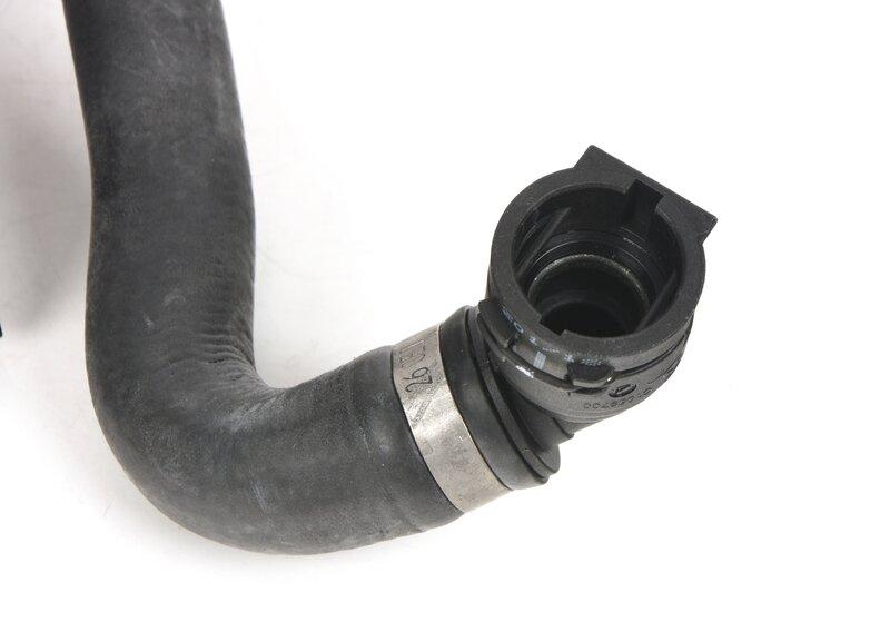 Возвратный шланг системы охлаждения