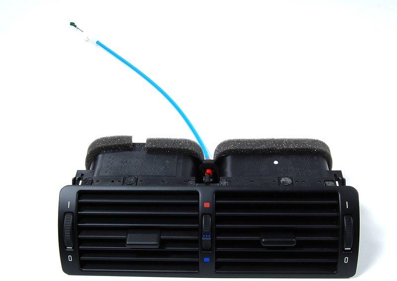 E39 Вентиляционная решетка торпеды  Ср