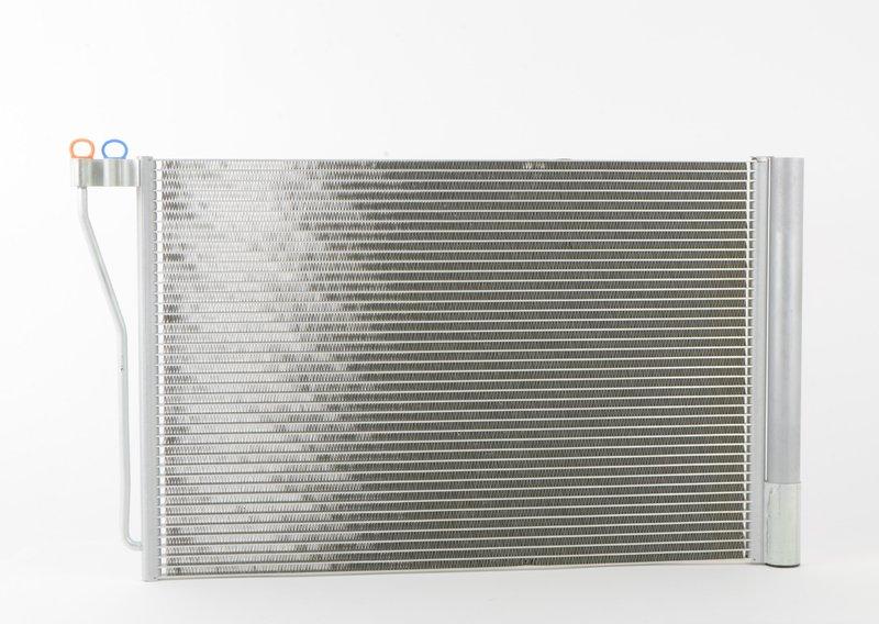 F10 M5 радиатор кондиционера