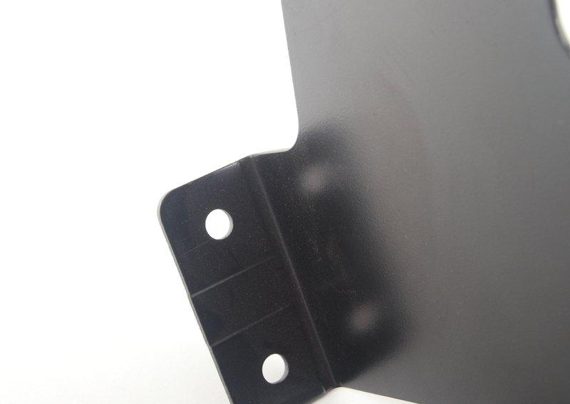 Кронштейн отделения для мелких вещей