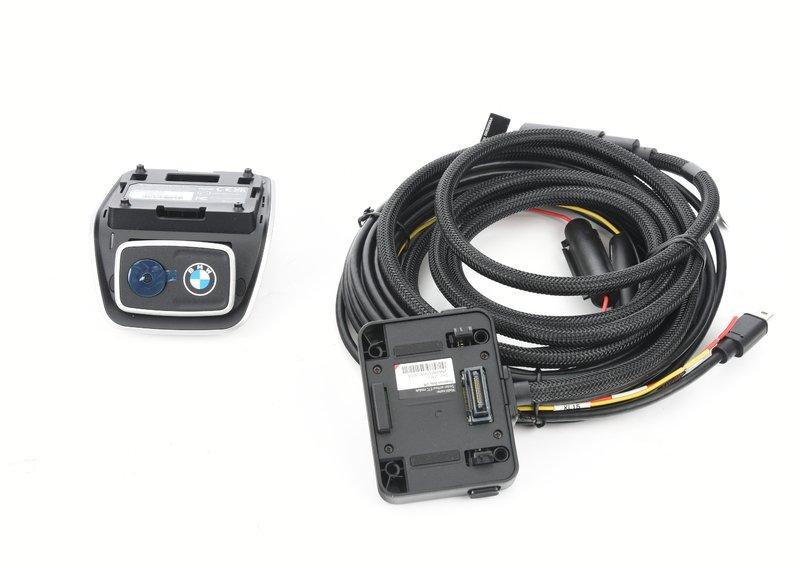 Регистратор BMW Advanced Car Eye 3.0
