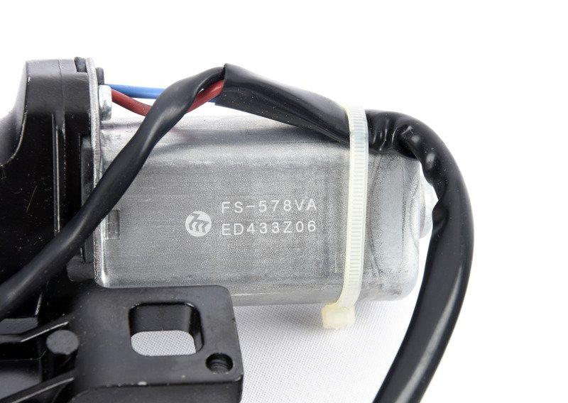 Привод замка багажной двери с сервоприв.