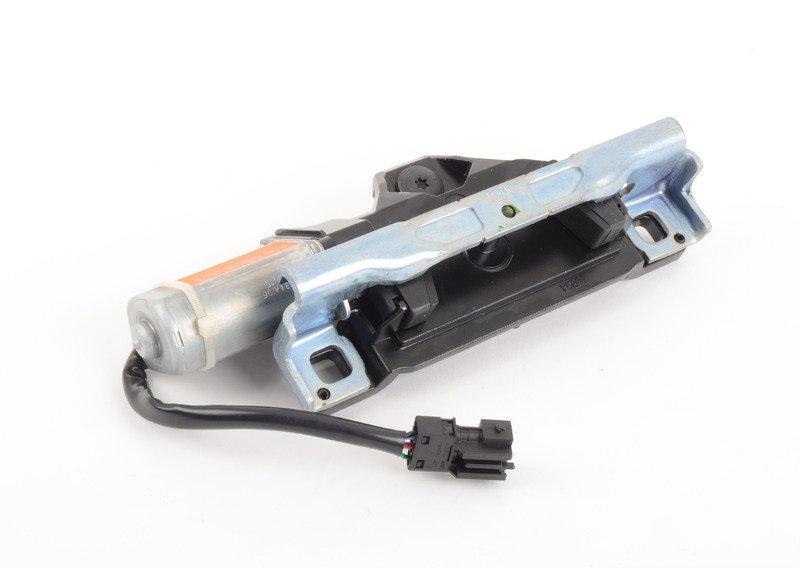 Привод замка багажной двери с сервоприв.