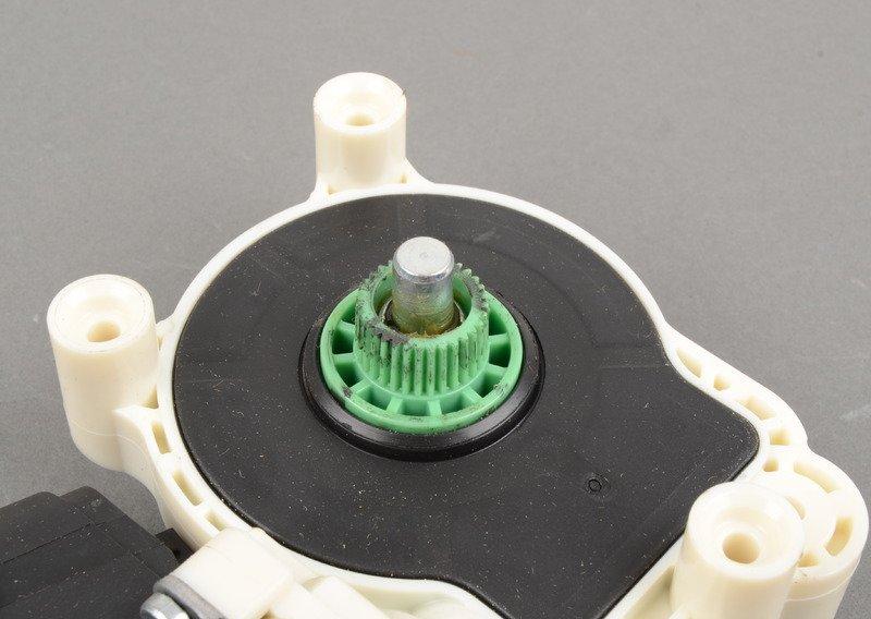 Привод стеклоподъемника П Пд/Зд