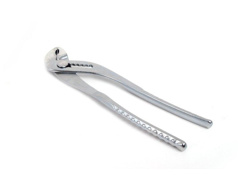 Плоскогубцы для водяной помпы