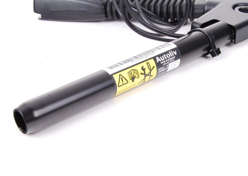 Натяжитель ремня безопасности П