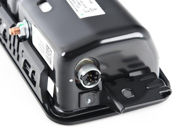 Коленная подушка безопасности слева