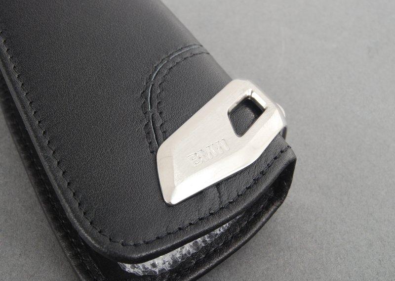 Футляр для ключей со стальным зажимом