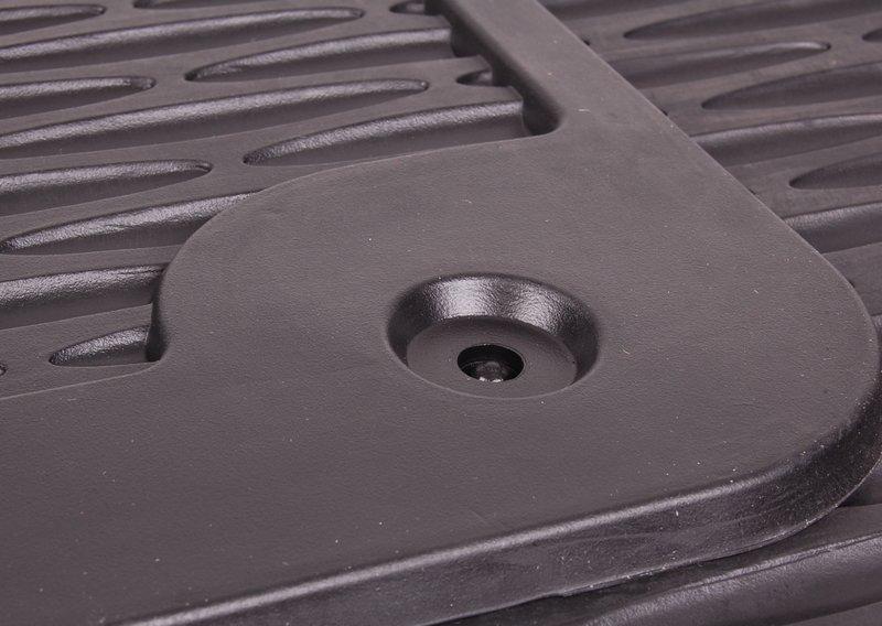 E46 Комплект резиновых ковриков Пд (SCHWARZ)