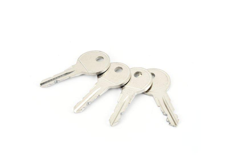 G05 Багажные поперечины