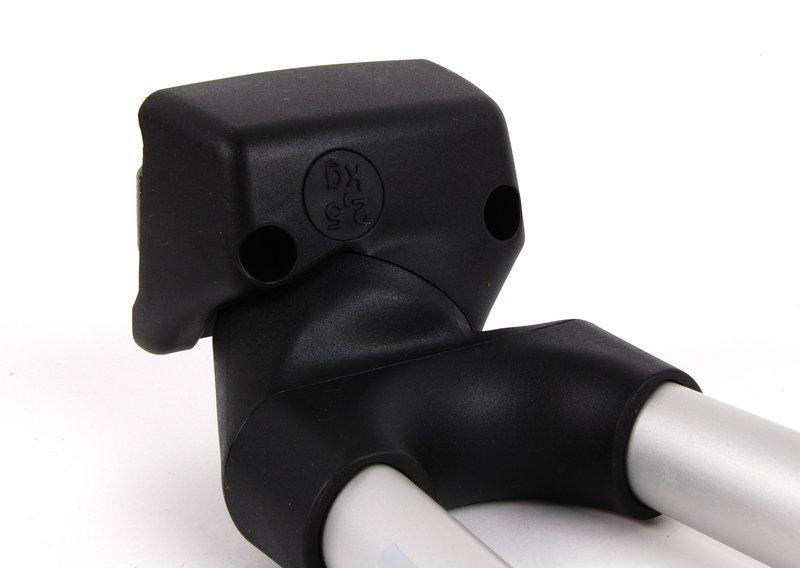 Крепление переднего колеса