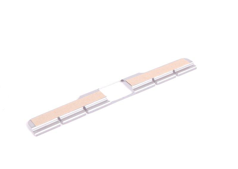 Защитный элемент водосточного желобка